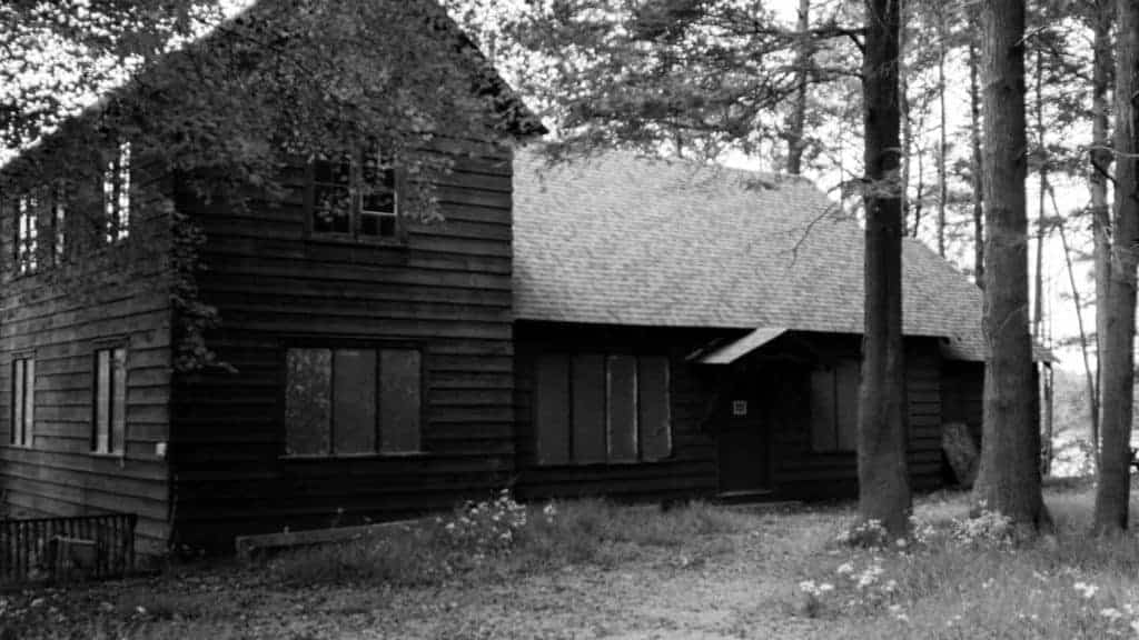 abandoned YMCA cabin the poconos